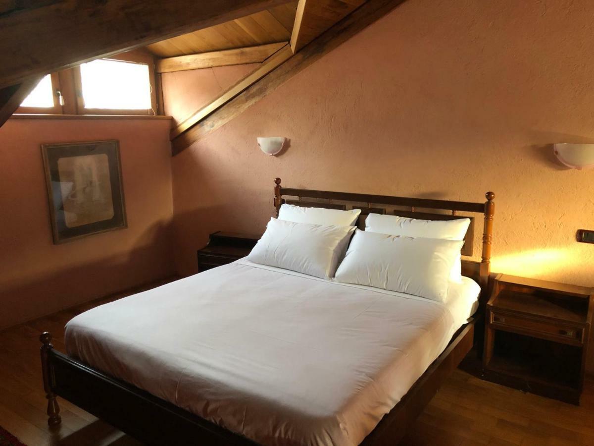 Villa Bonelli Bed & Fest Savigliano Exteriör bild