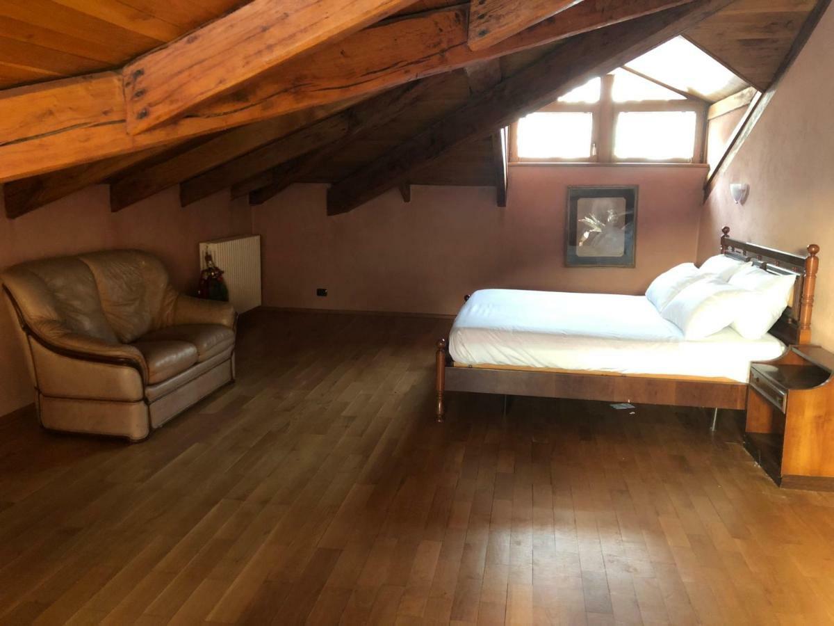Villa Bonelli Bed & Fest Savigliano Exteriör bild