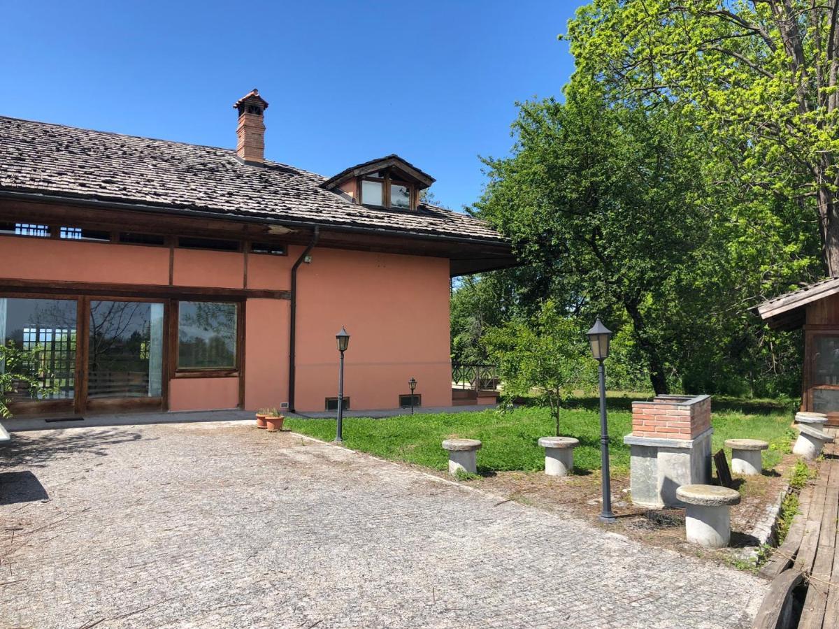 Villa Bonelli Bed & Fest Savigliano Exteriör bild