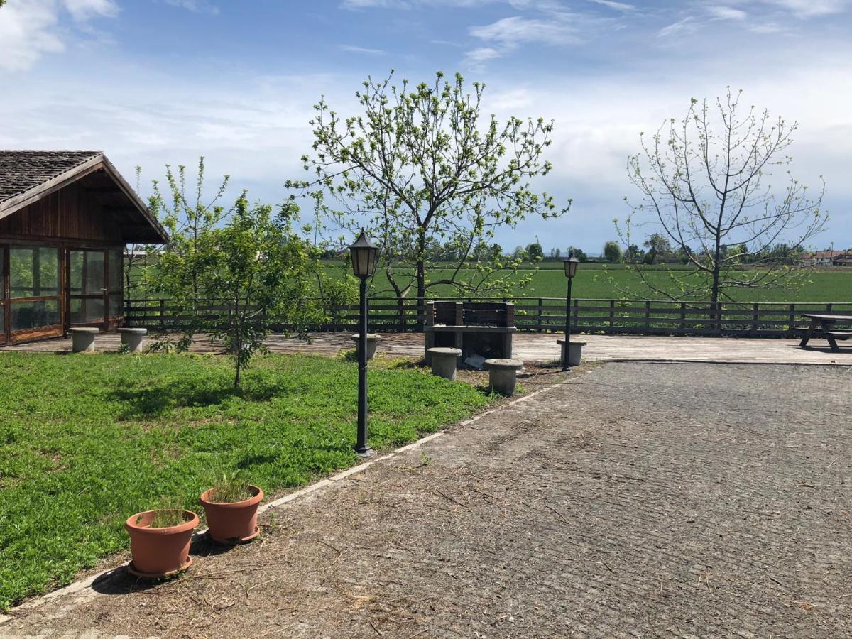 Villa Bonelli Bed & Fest Savigliano Exteriör bild