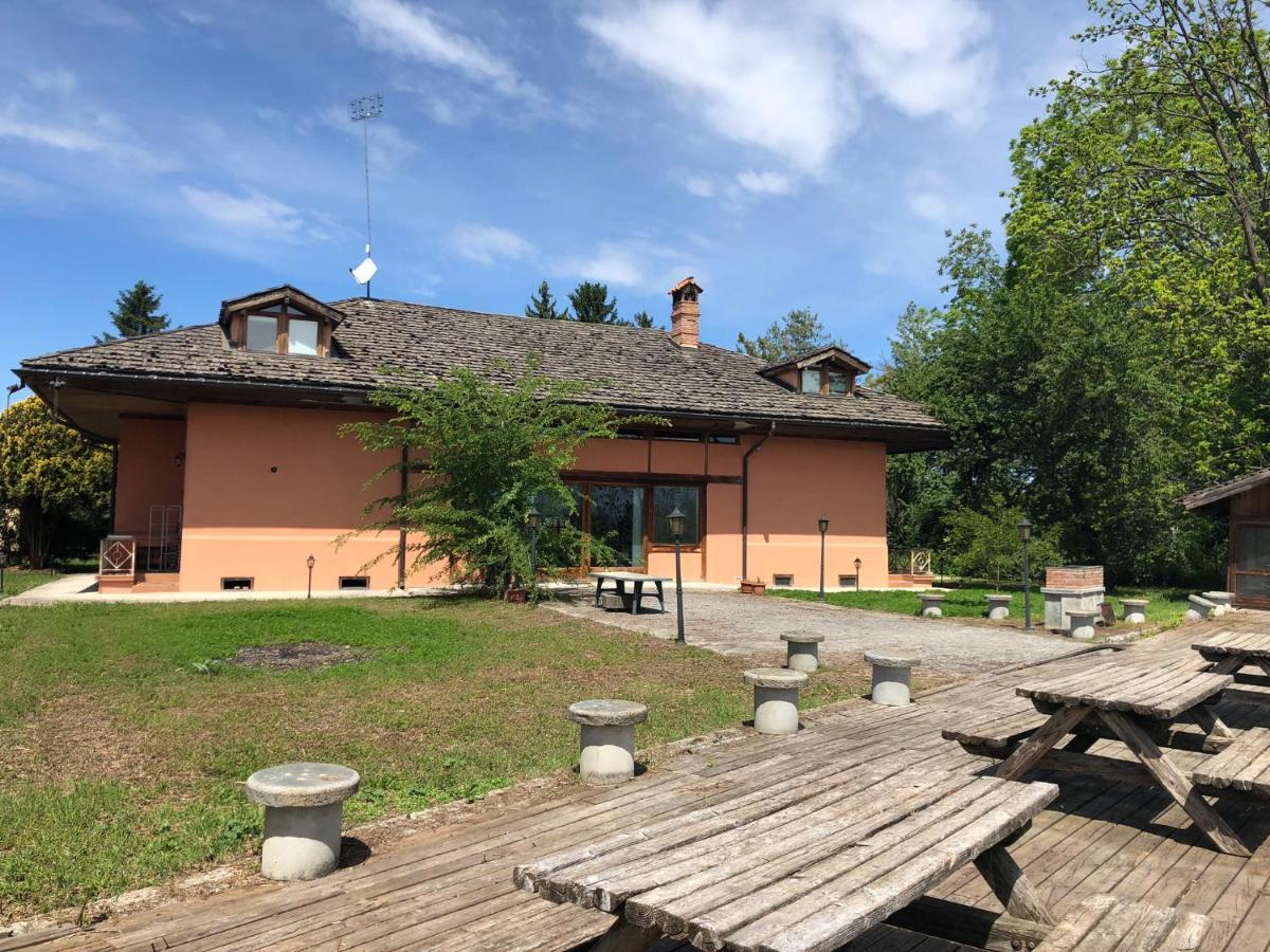 Villa Bonelli Bed & Fest Savigliano Exteriör bild