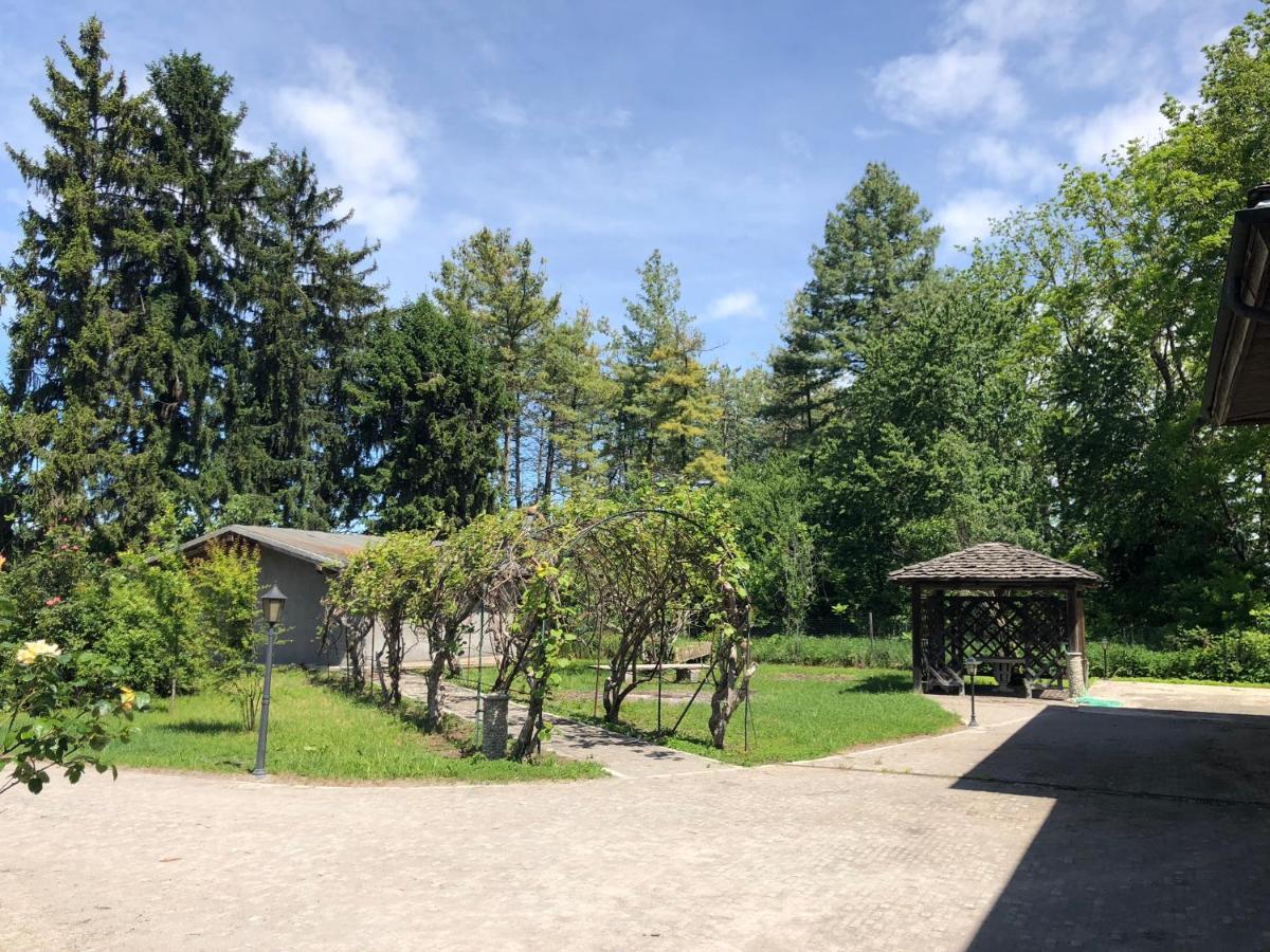 Villa Bonelli Bed & Fest Savigliano Exteriör bild