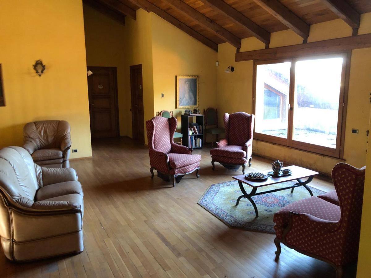 Villa Bonelli Bed & Fest Savigliano Exteriör bild